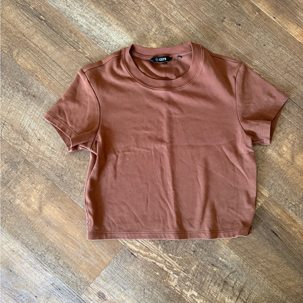 Brown Short Sleeve Cropped Women's Tee